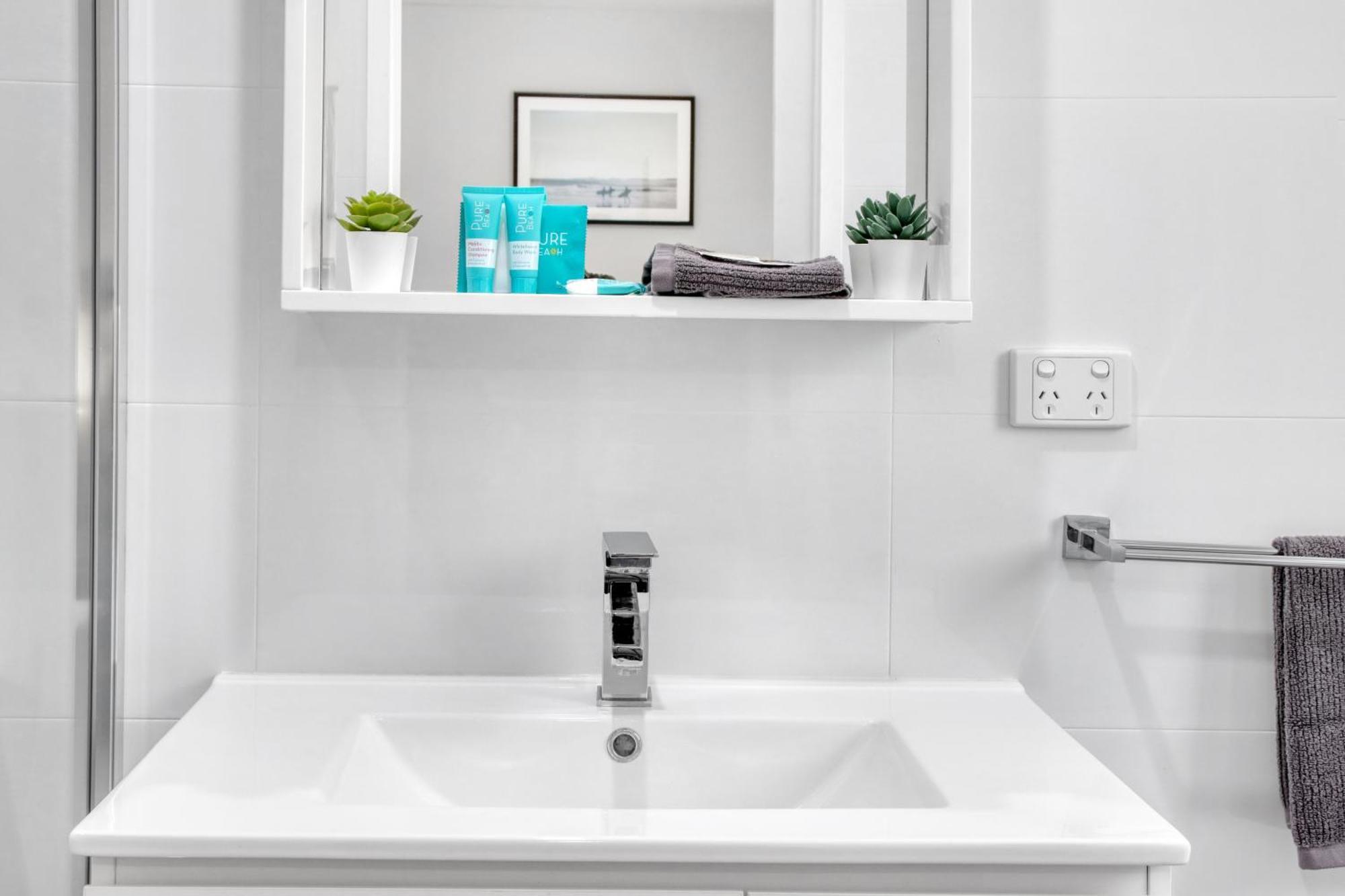 Recharge In Waurn Ponds Hotel Джилонг Екстериор снимка
