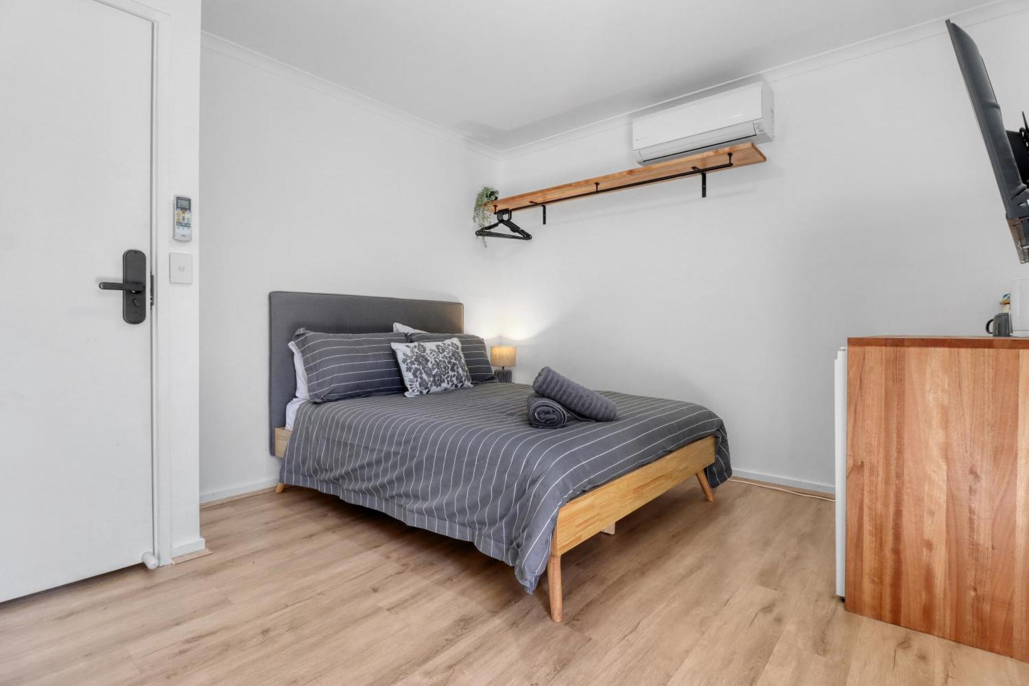 Recharge In Waurn Ponds Hotel Джилонг Екстериор снимка