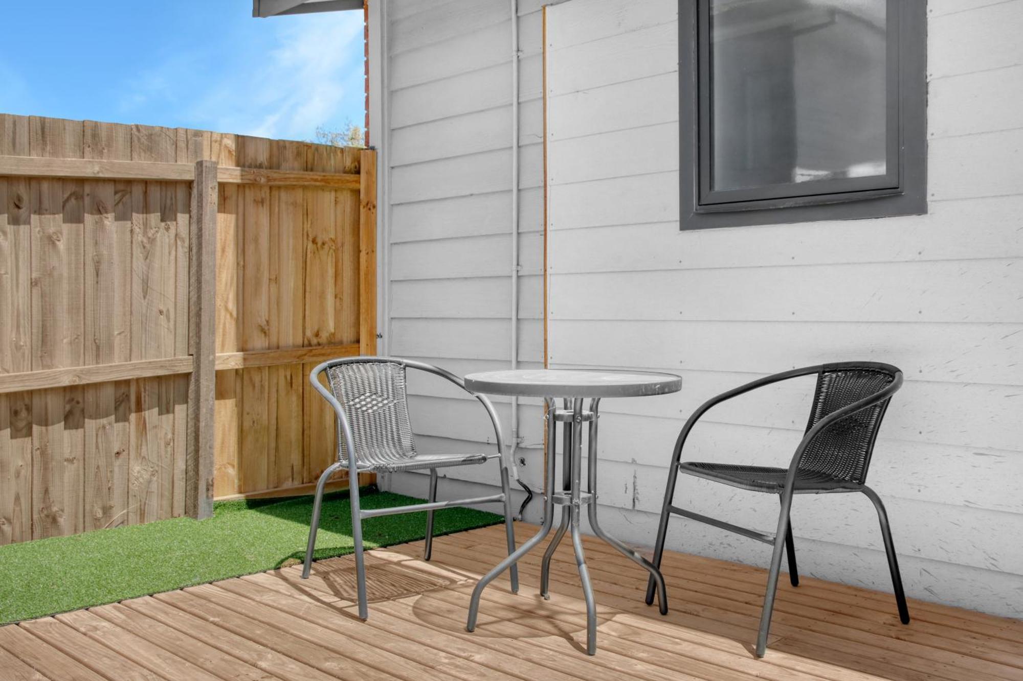 Recharge In Waurn Ponds Hotel Джилонг Екстериор снимка